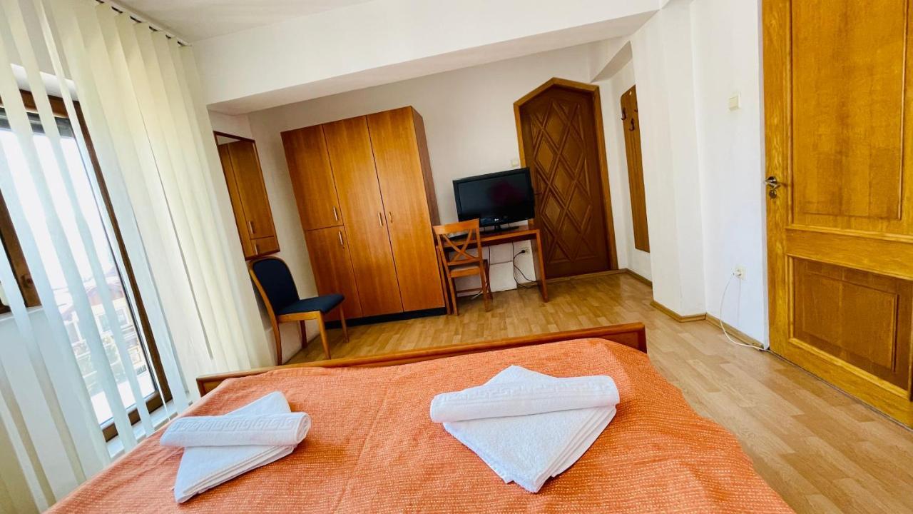 Pensiunea Luminita Buşteni Zewnętrze zdjęcie